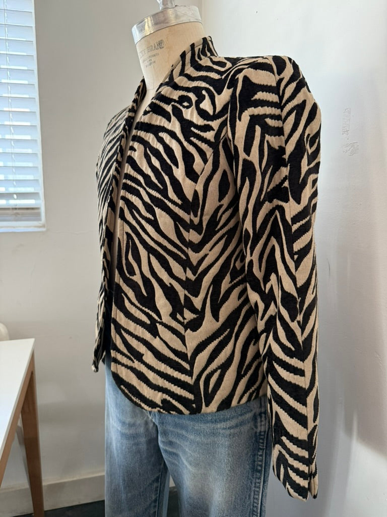 Jaquared zebra print blazer