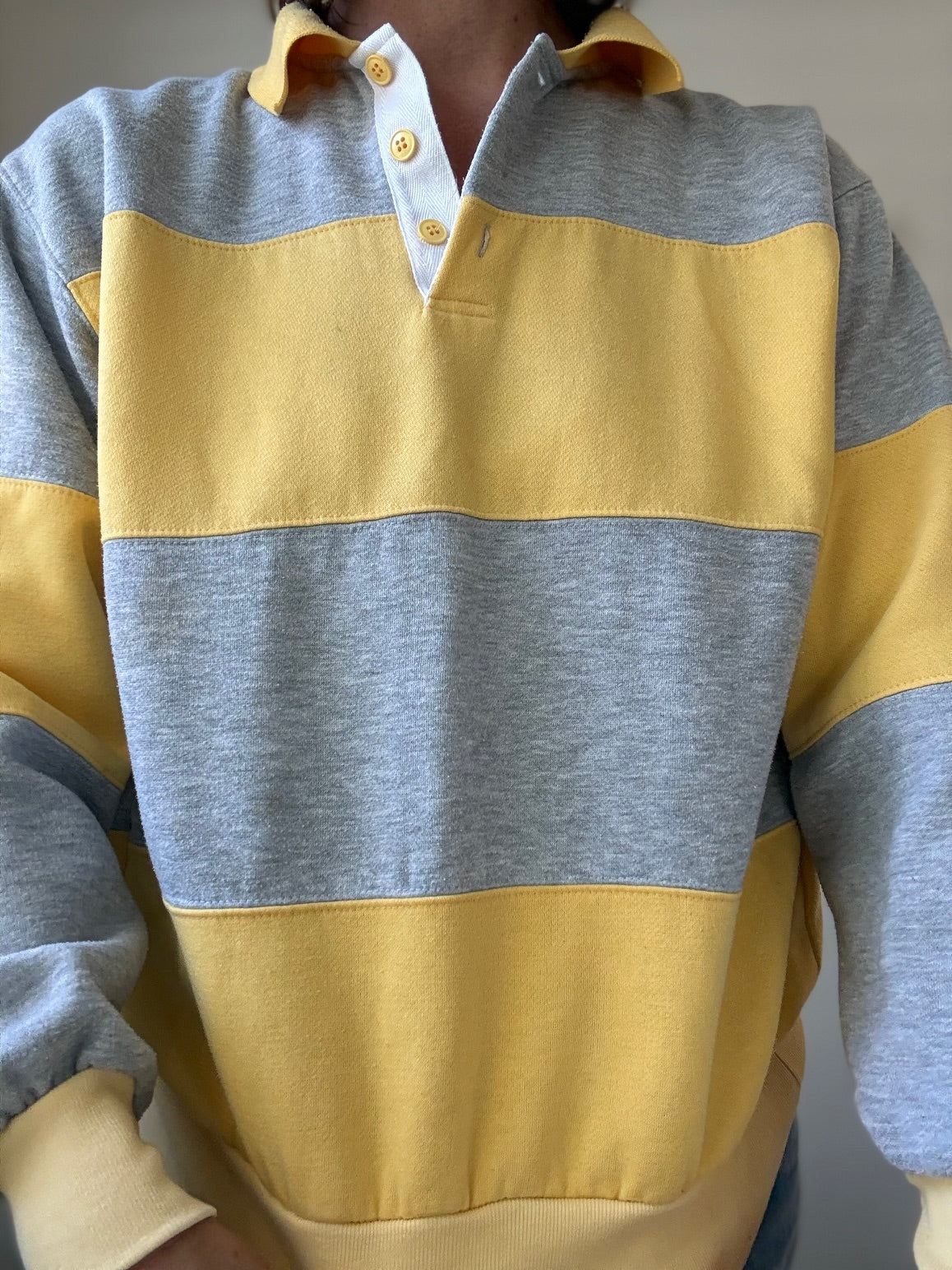 1990's henley sweatshirt