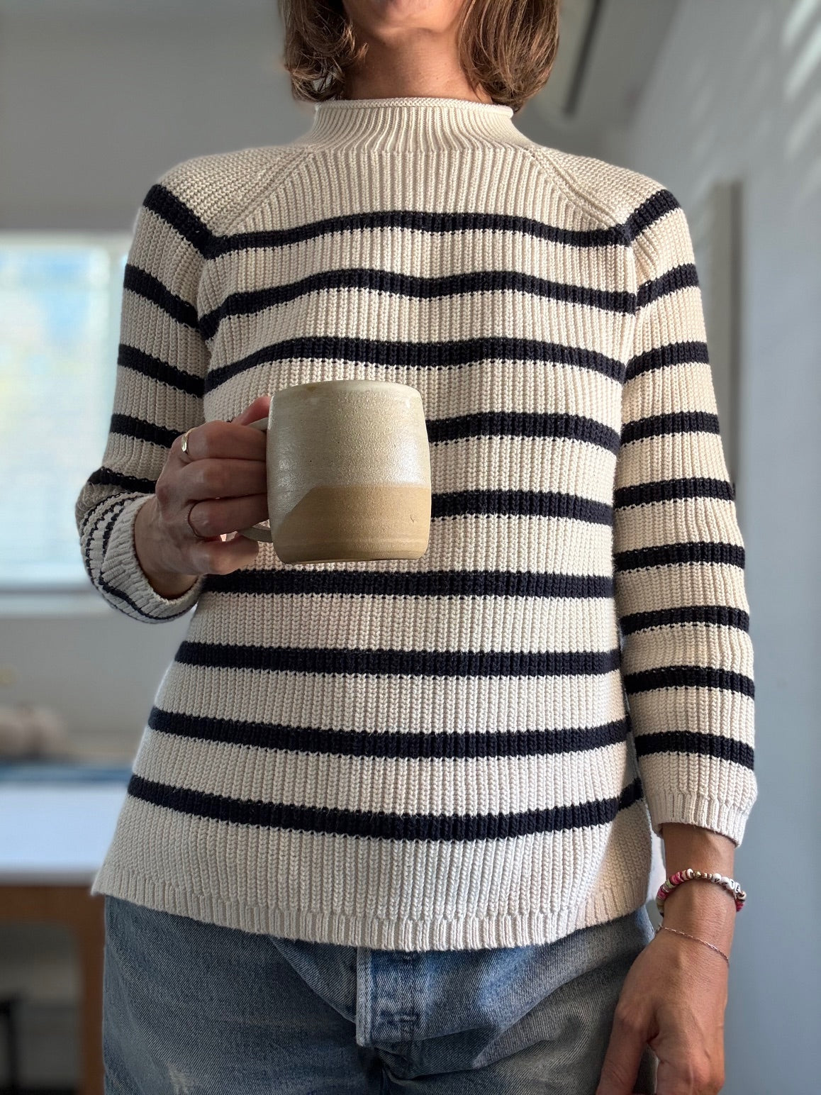 Chunky rib navy and cream sweater, L