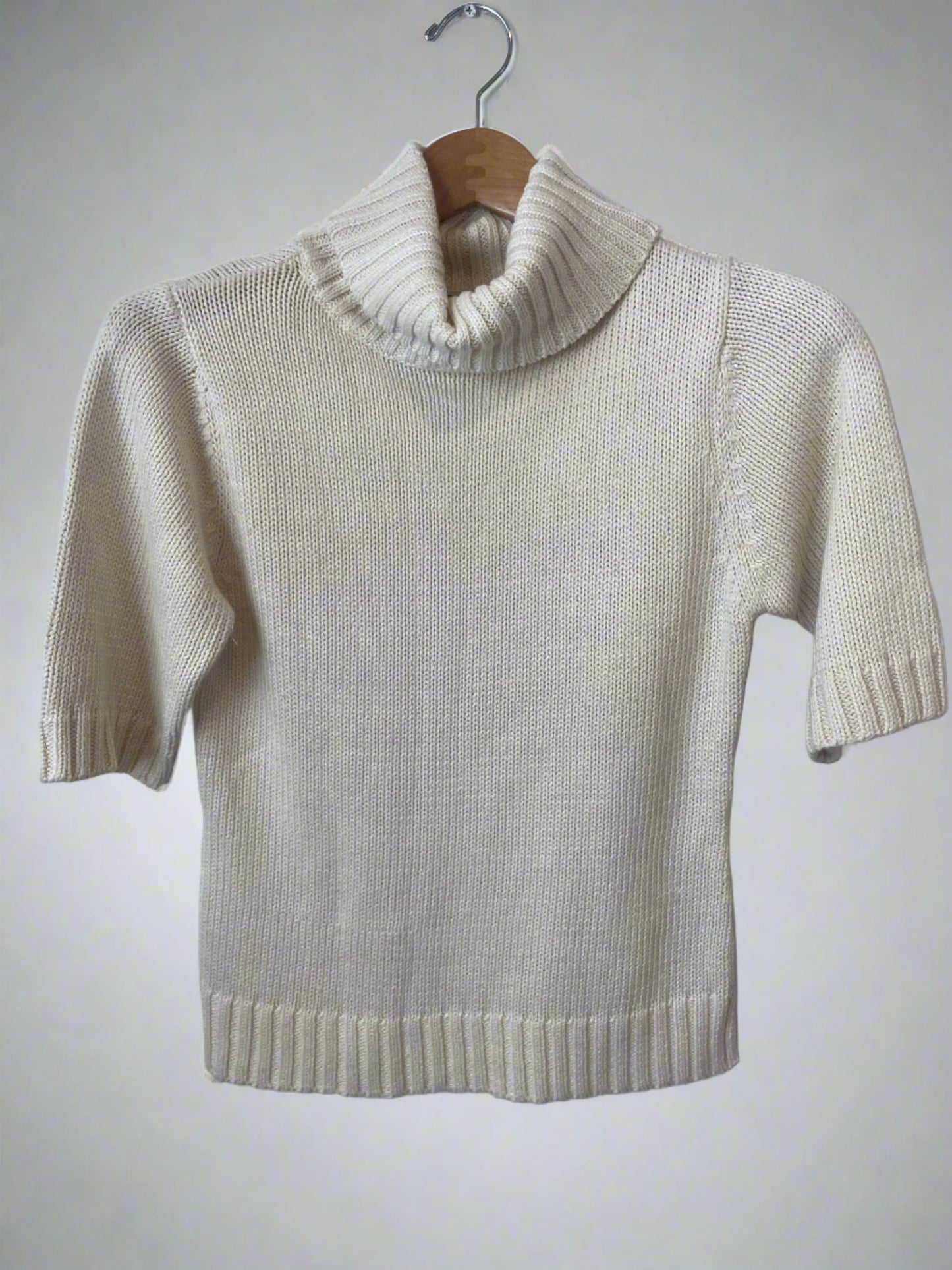 Turtleneck short sleeve knit sweater