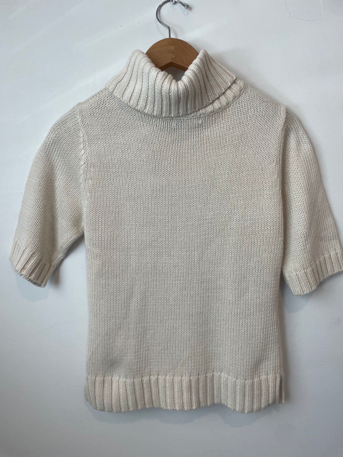 Turtleneck short sleeve knit sweater