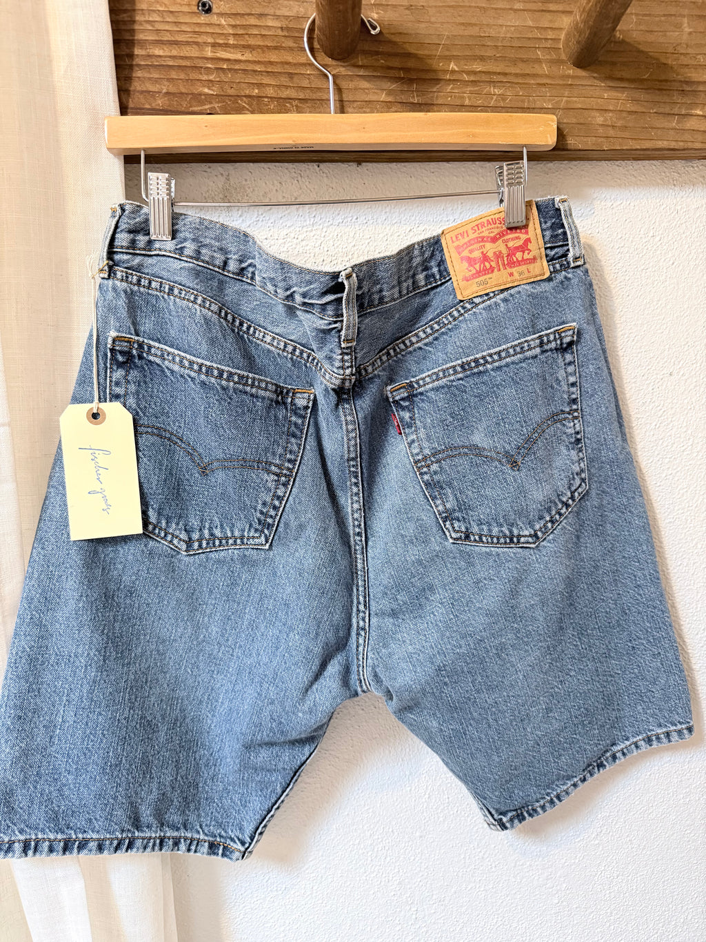 Levi 505's denim jorts -