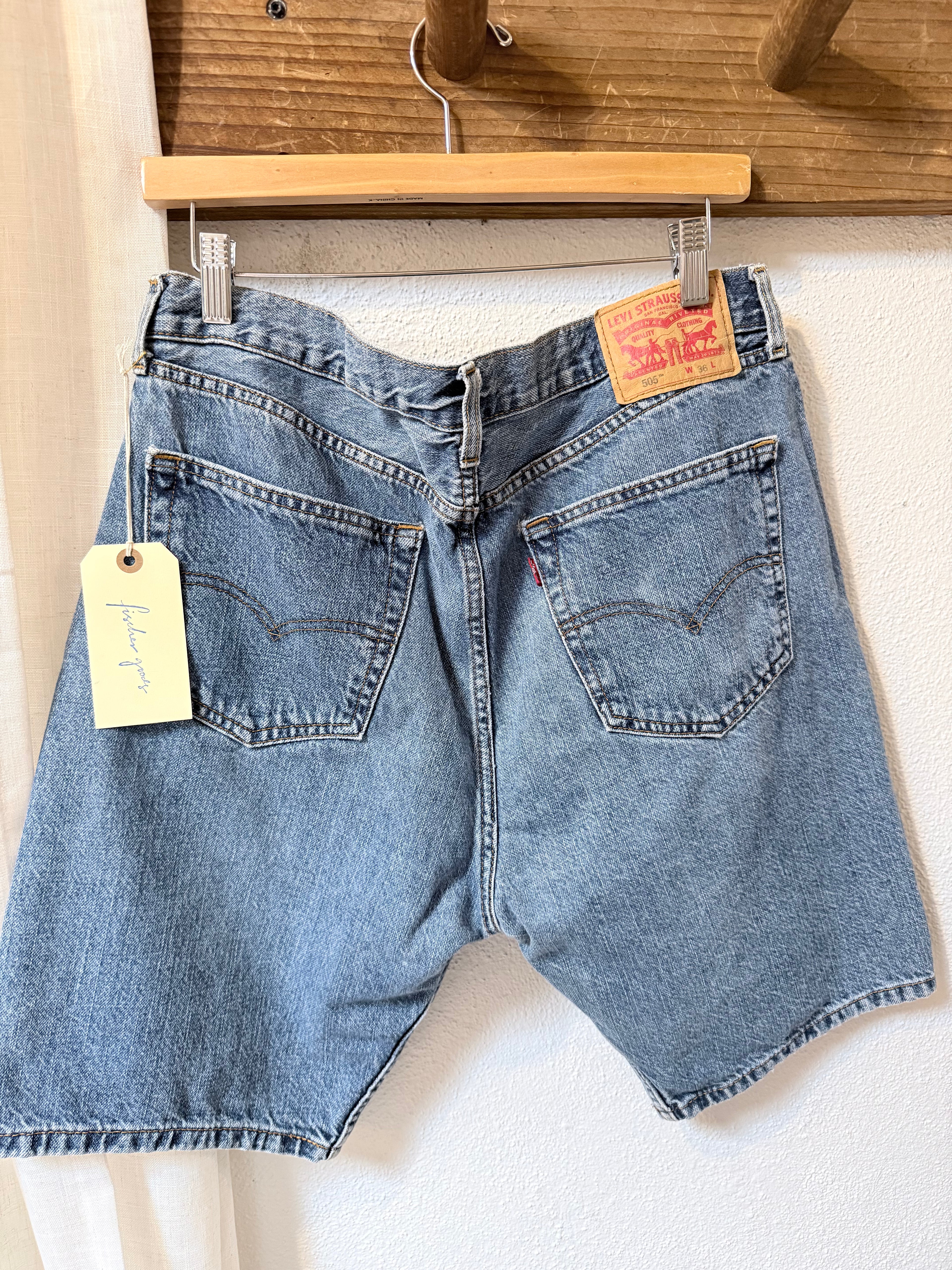 Levi 505's denim jorts -
