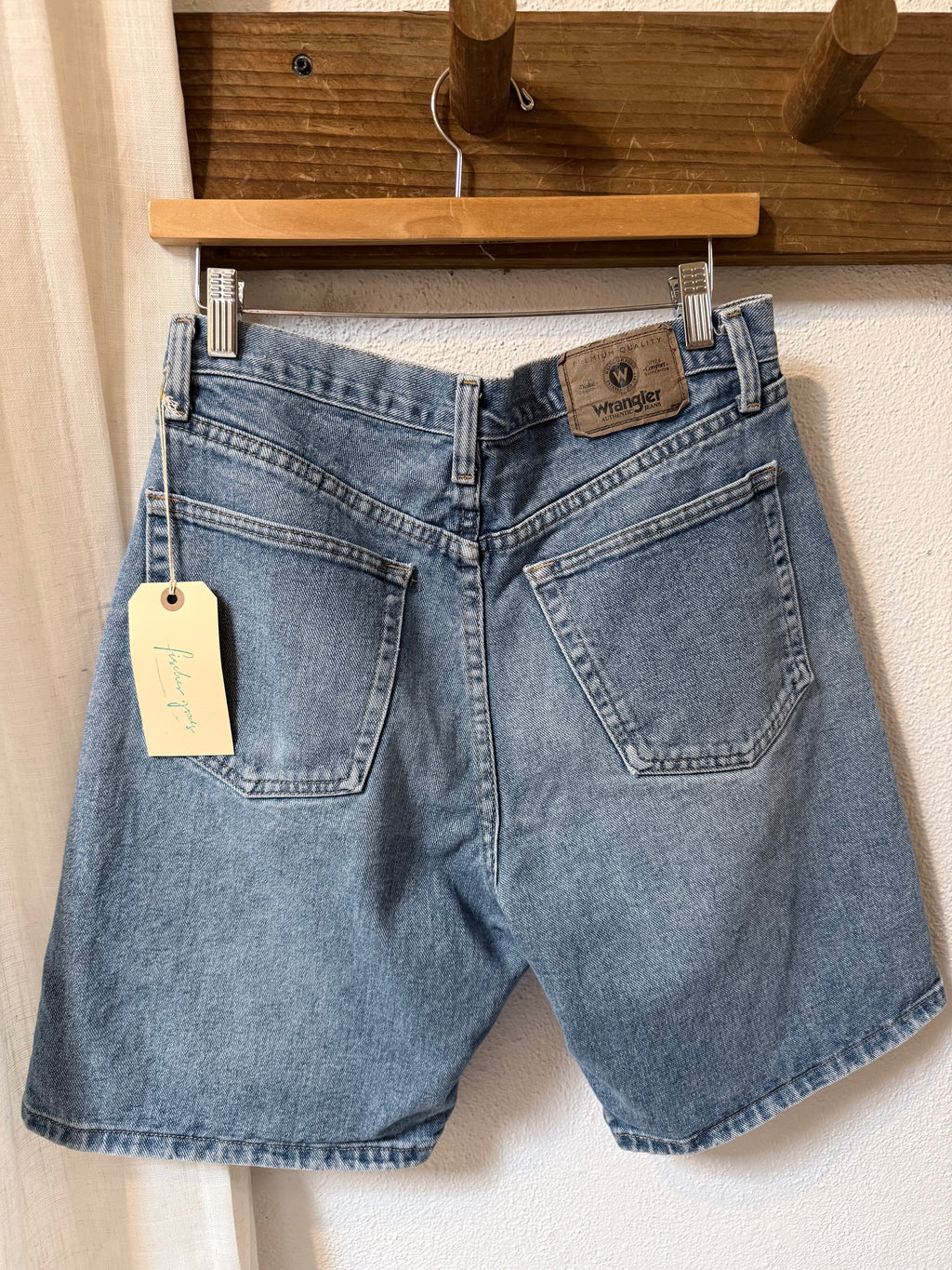 Wrangler denim short ( relaxed fit)