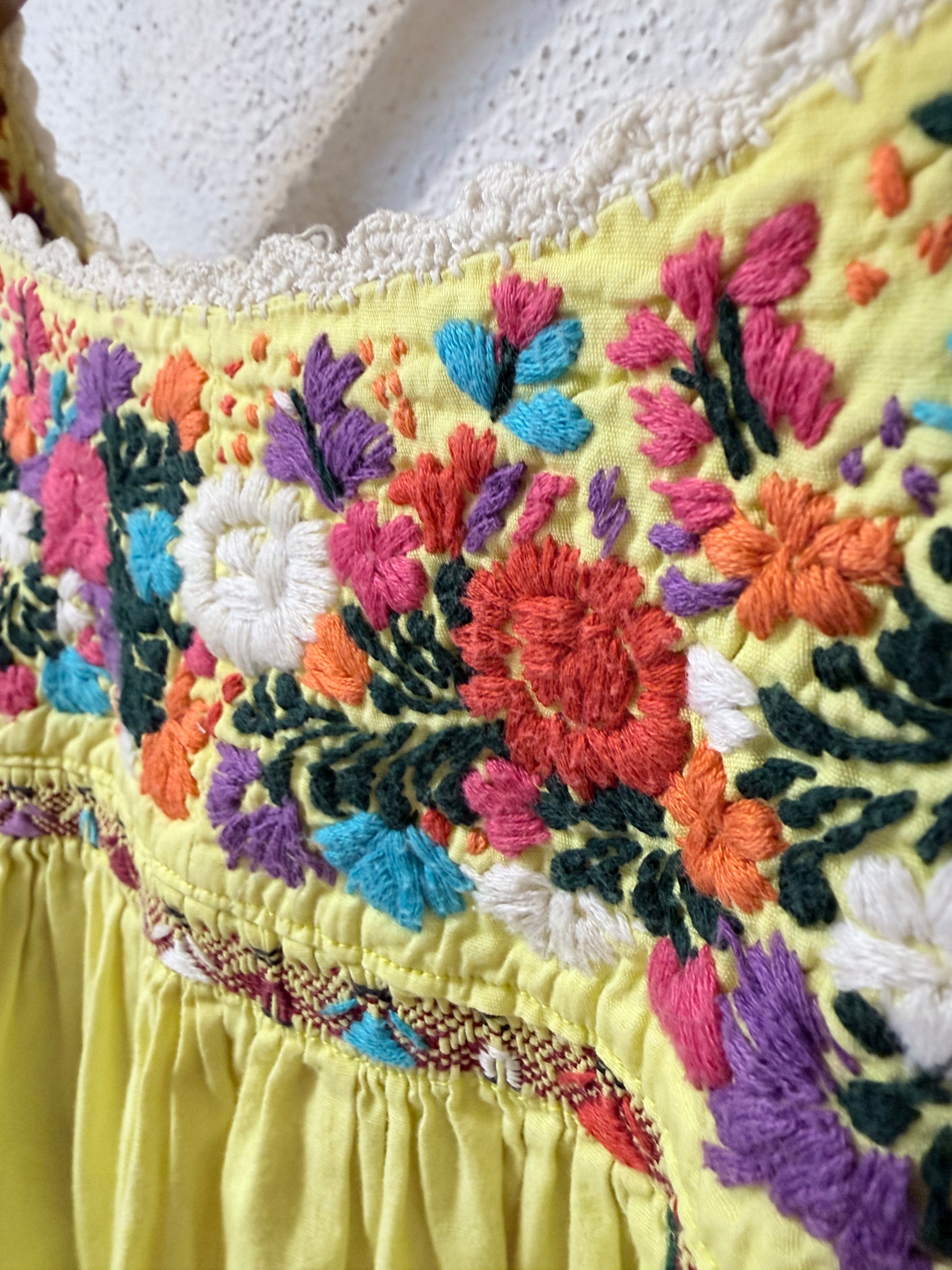 Puebla - style dress