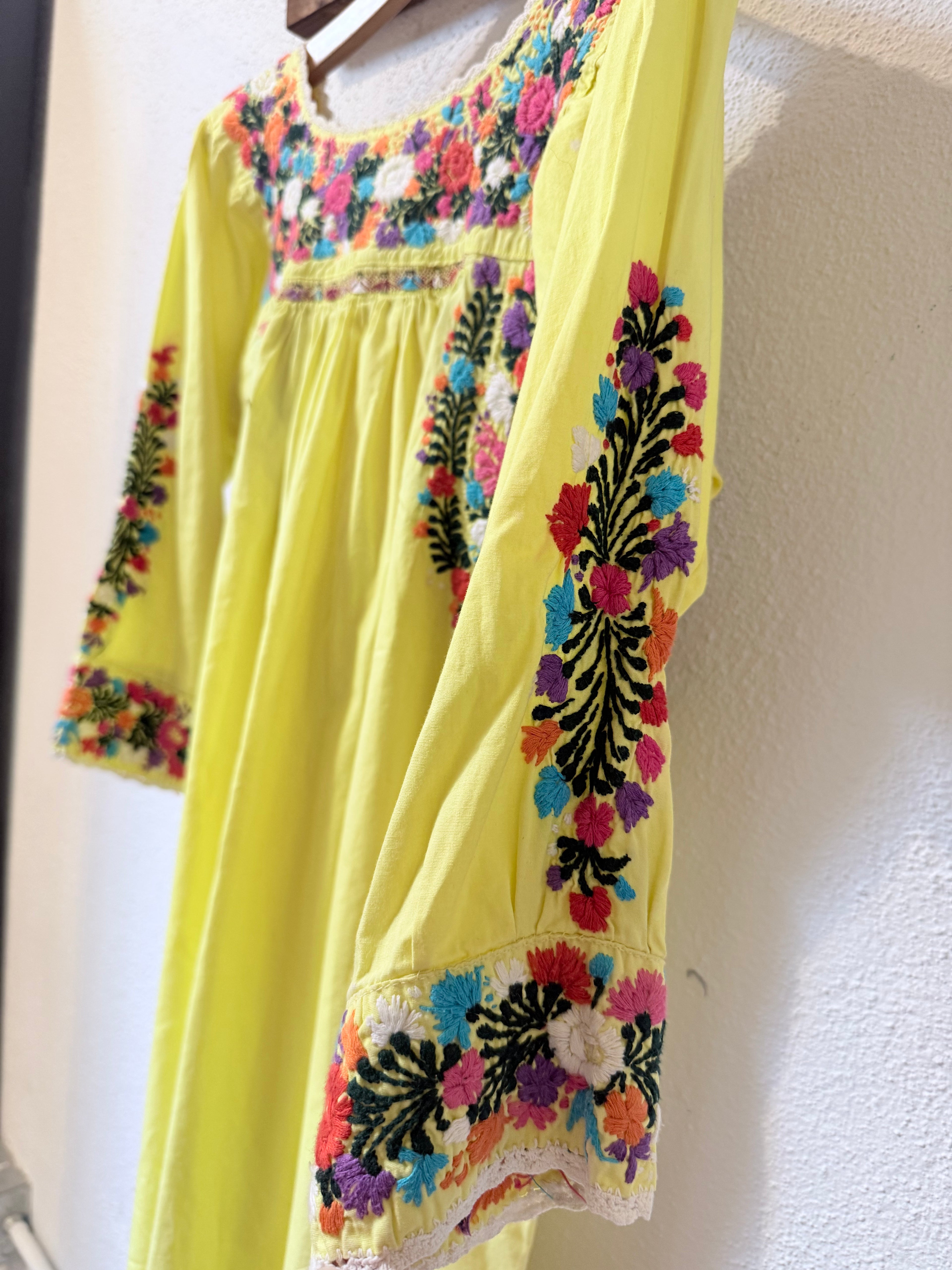 Puebla - style dress