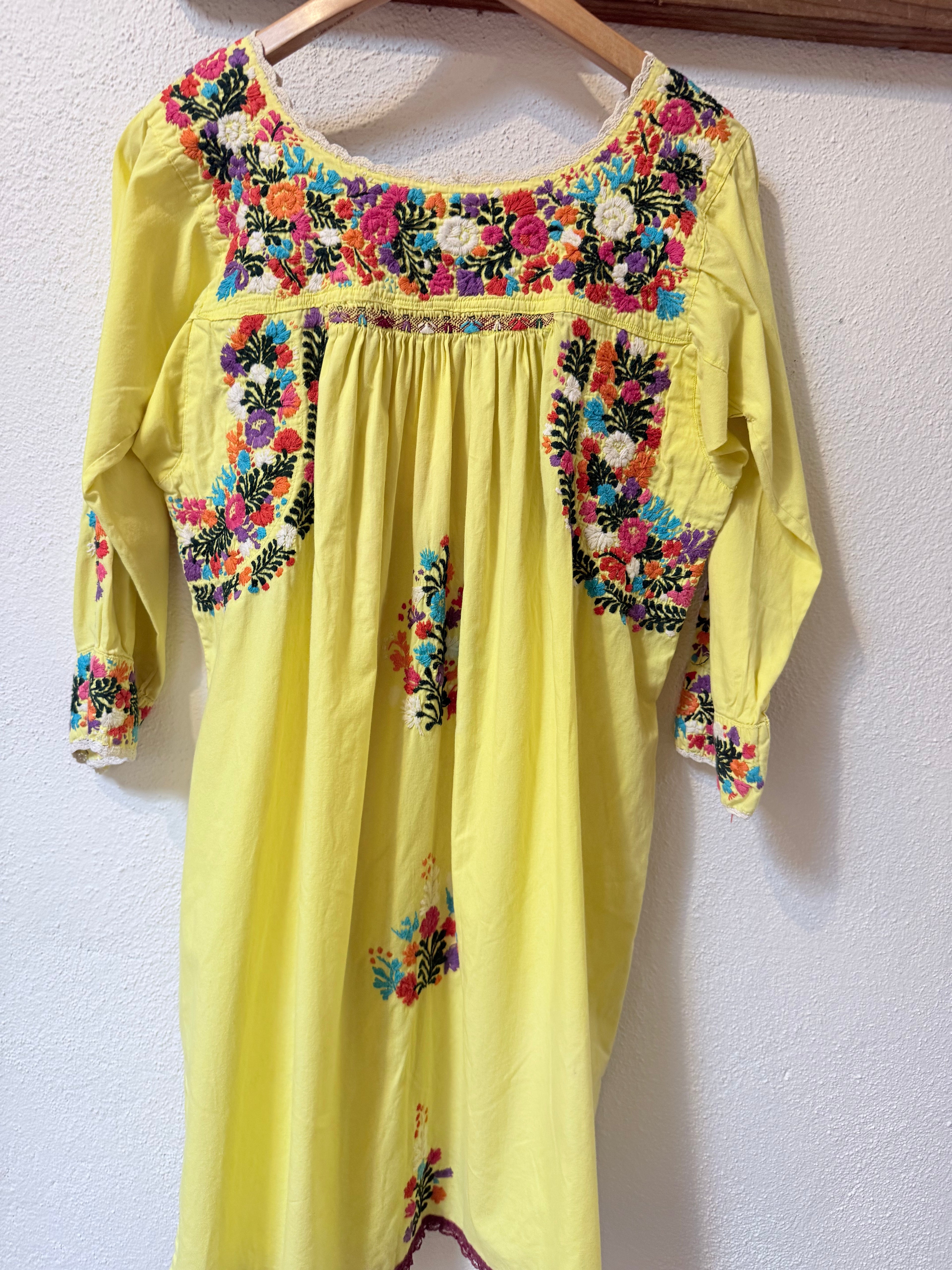 Puebla - style dress