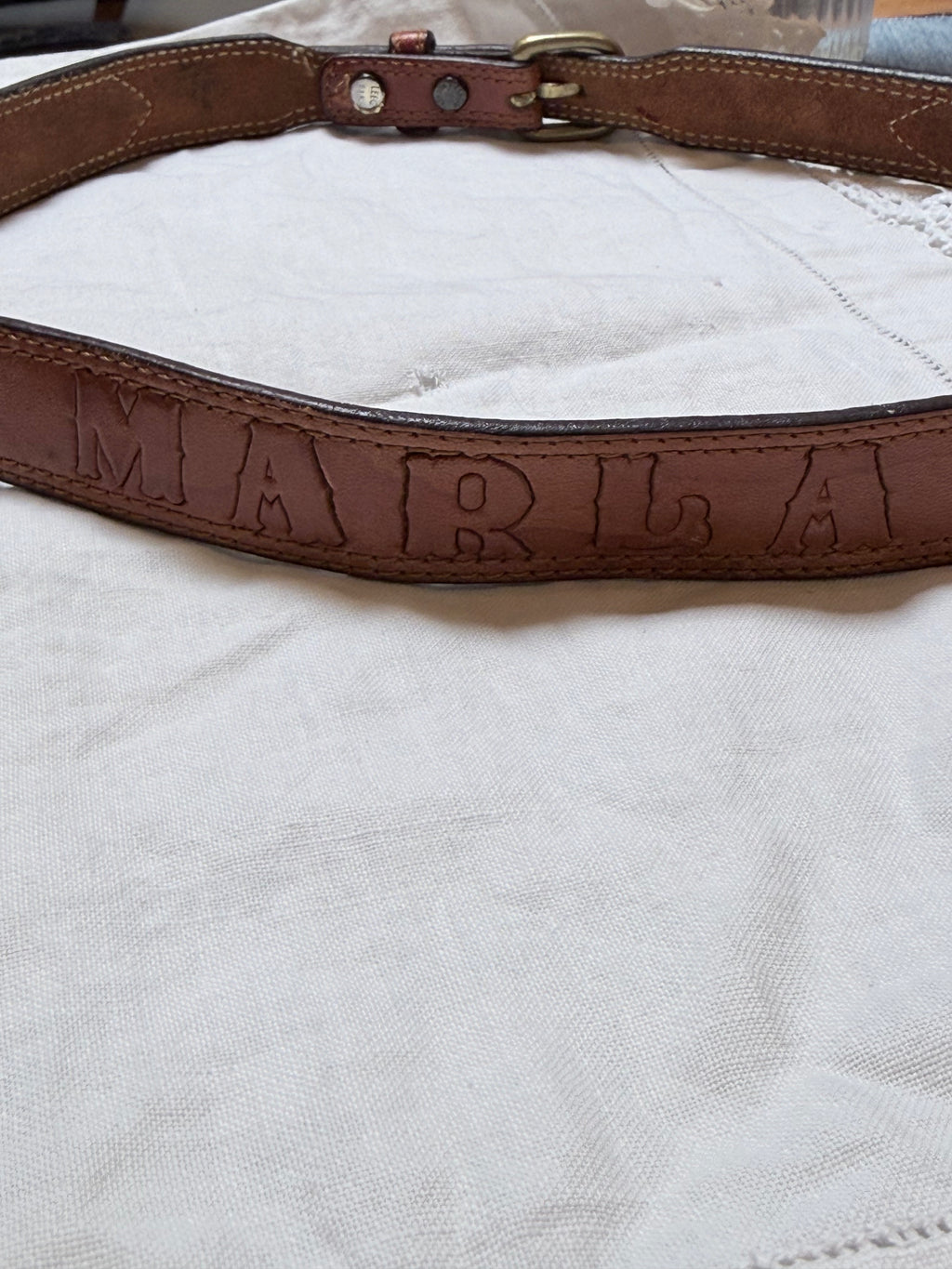Vintage feather leather brown belt