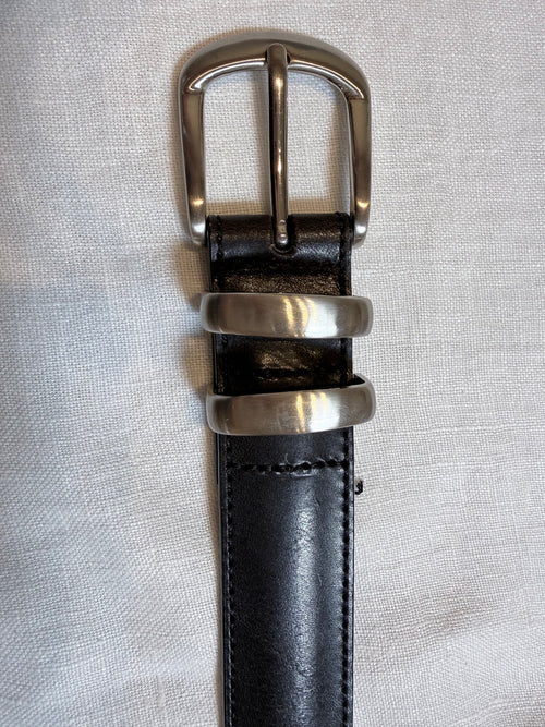 Black leather belt, silver haedware
