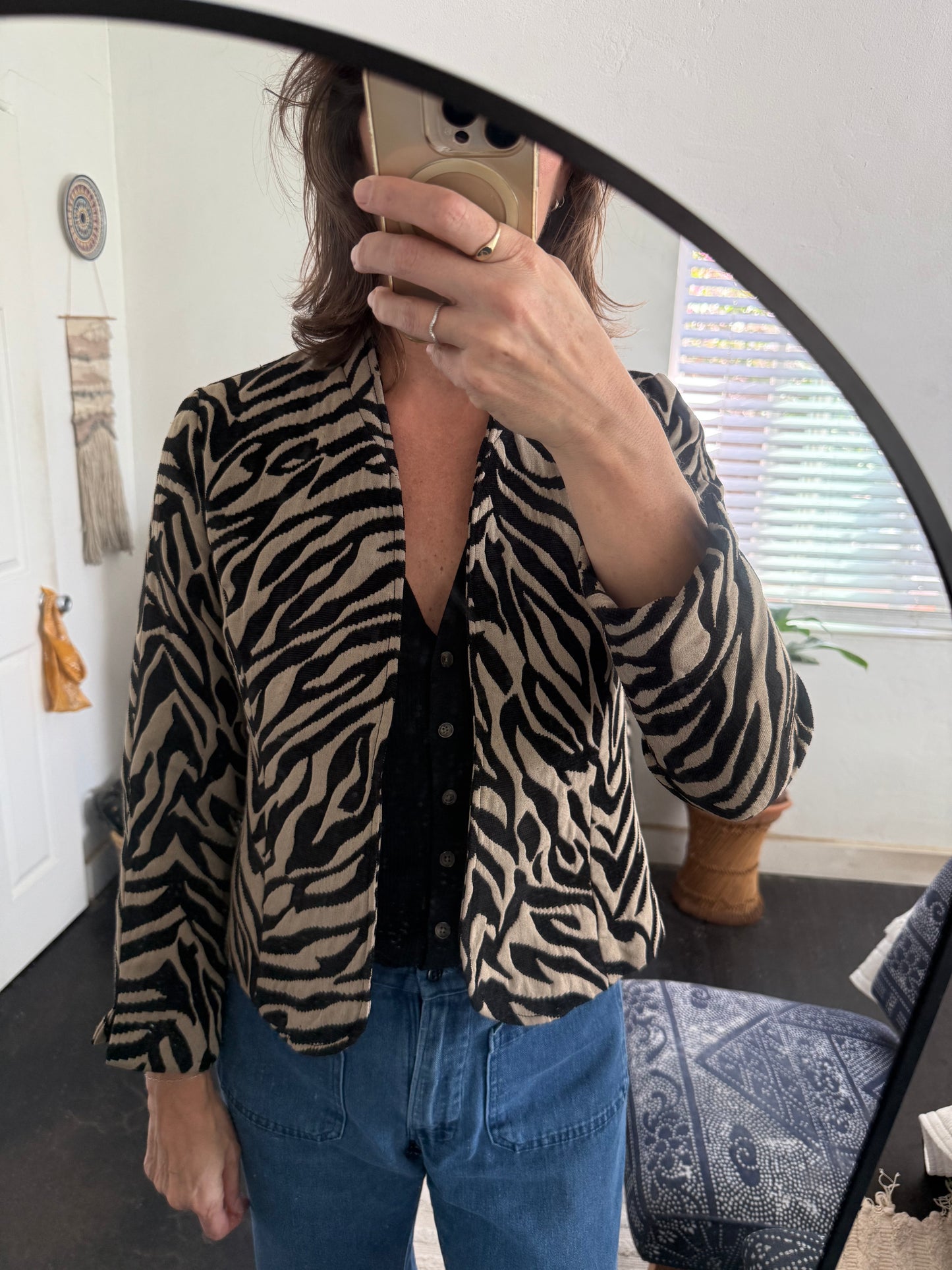 Jaquared zebra print blazer