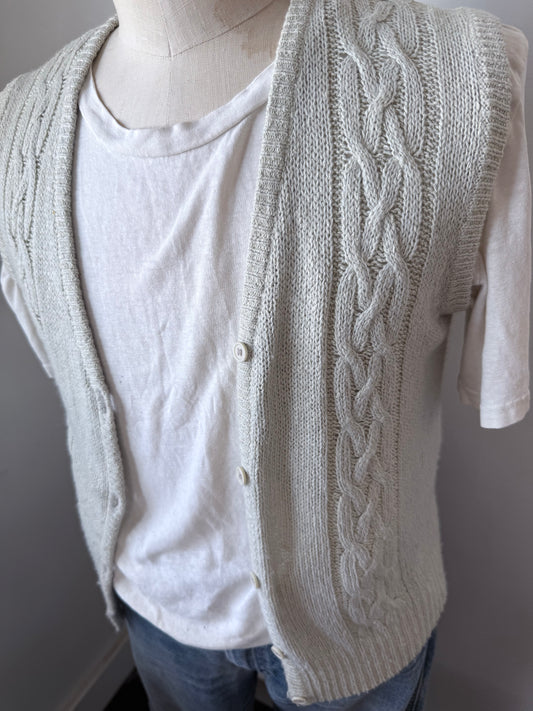 Knit vest