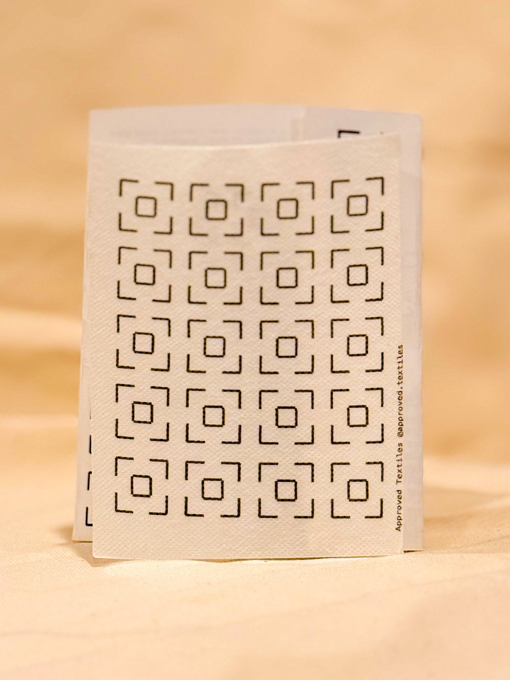 Large Squares . Minimal Mending Series